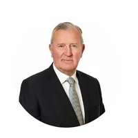 Michael alumnus
