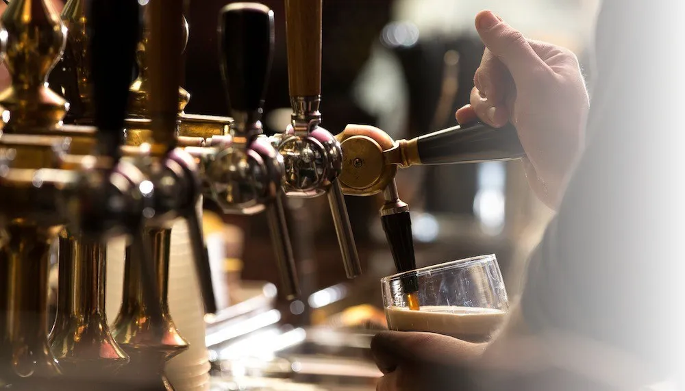 bar-management-apprenticehip-fade.jpg