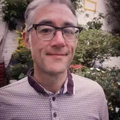 Senior Journalism Lecturer Barry Finnegan