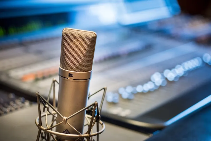 Radio journalism at Griffith College A microphone in a radio studio