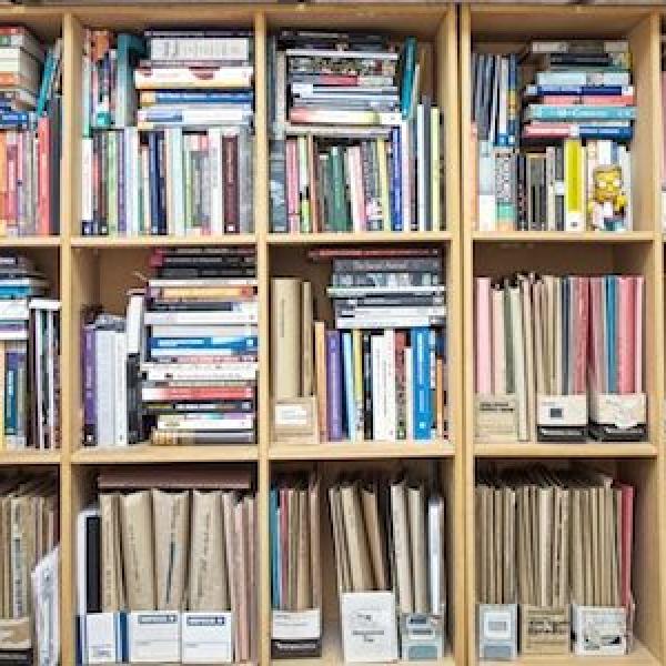 Books in the Griffith College library