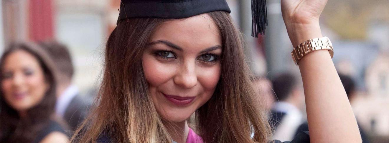 Griffith Cork Graduate and RedFM presenter Isabel Bartak-Healy aka 'Izzy Showbizzy' Griffith Cork Graduate and RedFM presenter Isabel Bartak-Healy aka 'Izzy Showbizzy'